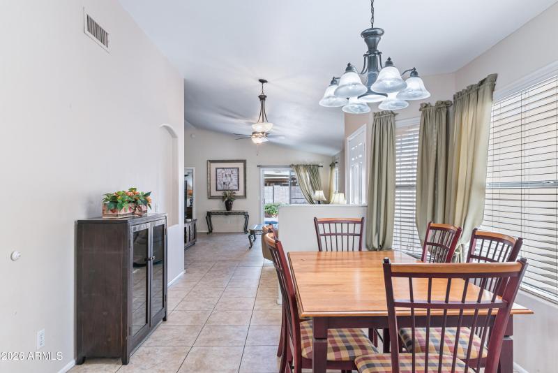 16_4104 w fallen leaf ln-16