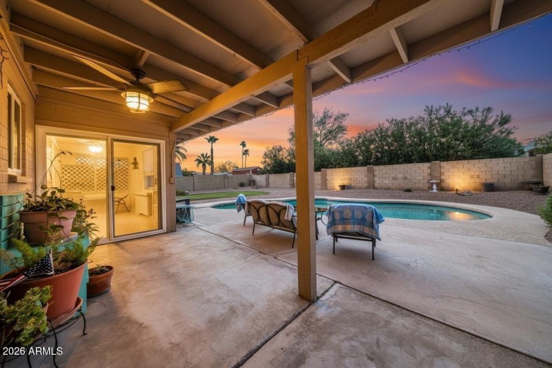 4143 E Beryl Ln VT 5