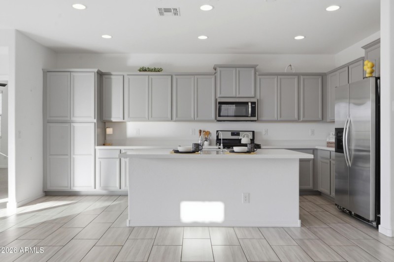 large island blends living space