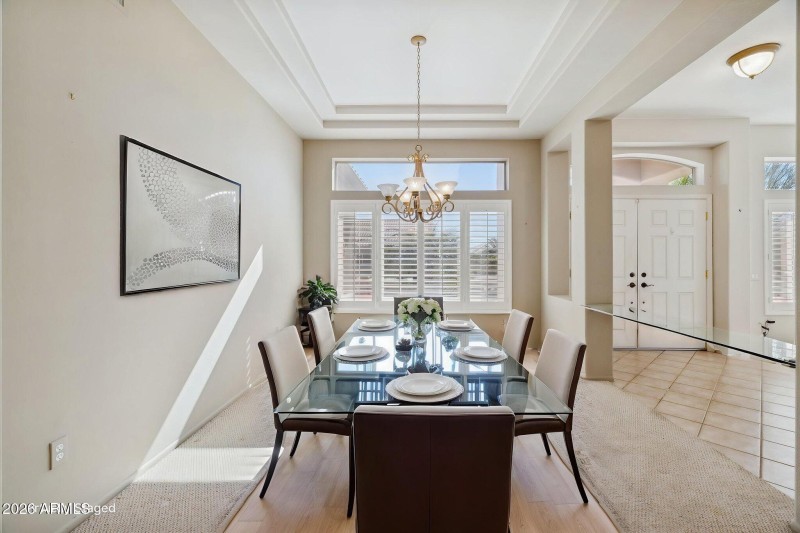 11-web-or-mls-22108-n-veterans-dr