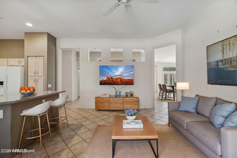 19-web-or-mls-22108-n-veterans-dr