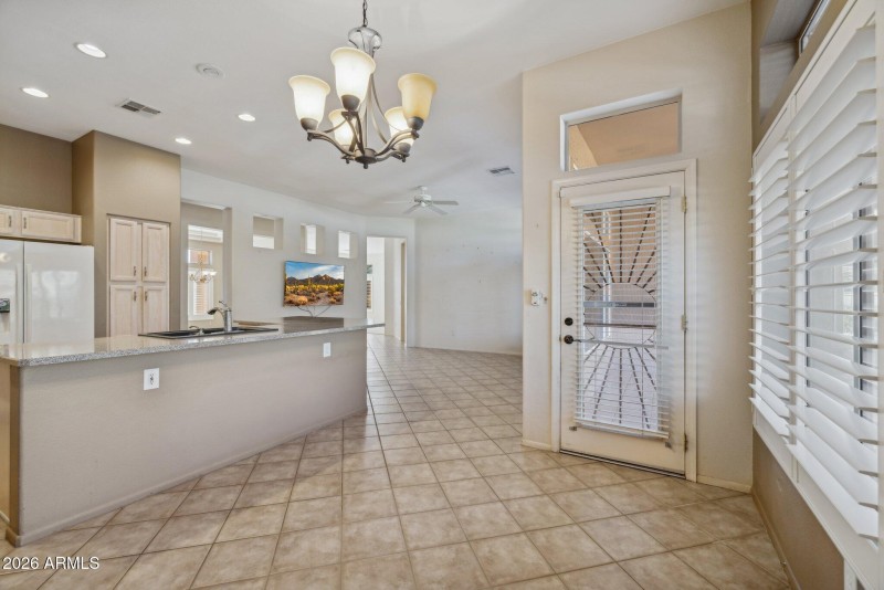 21-web-or-mls-22108-n-veterans-dr