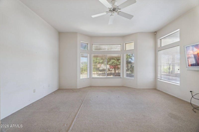 31-web-or-mls-22108-n-veterans-dr