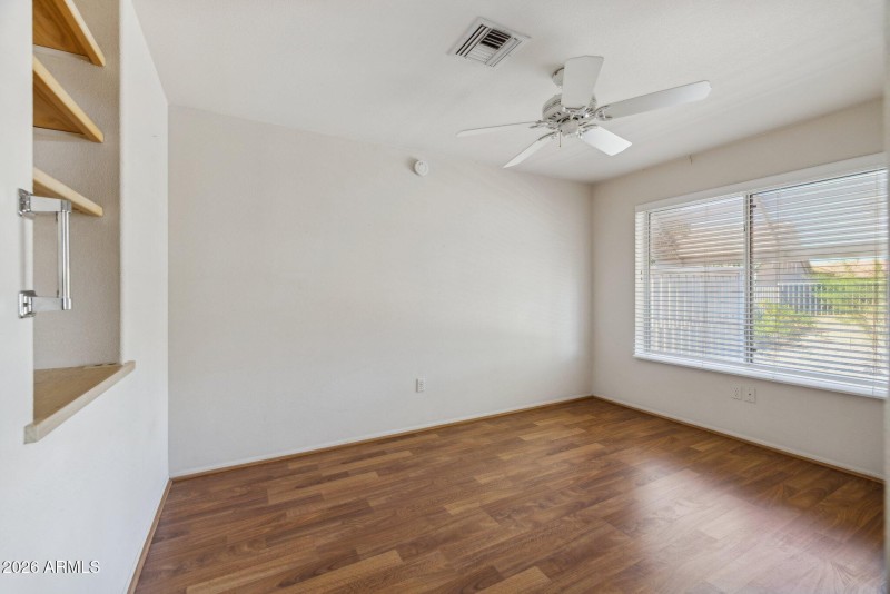 35-web-or-mls-22108-n-veterans-dr