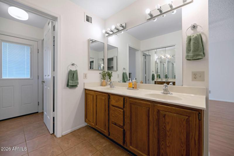 Dual-Sink Vanity in Primary Bath