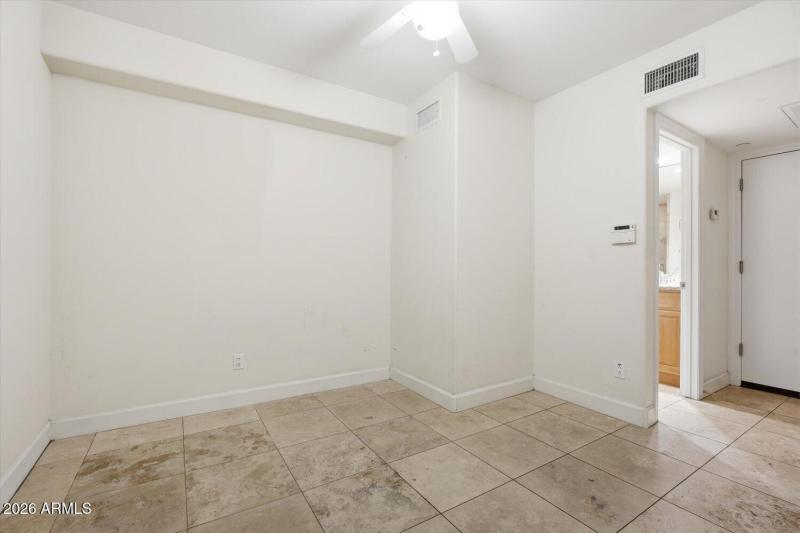 First Floor Bed/Office/Bonus