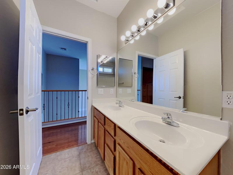 1005377.3434 W South Butte Road_10