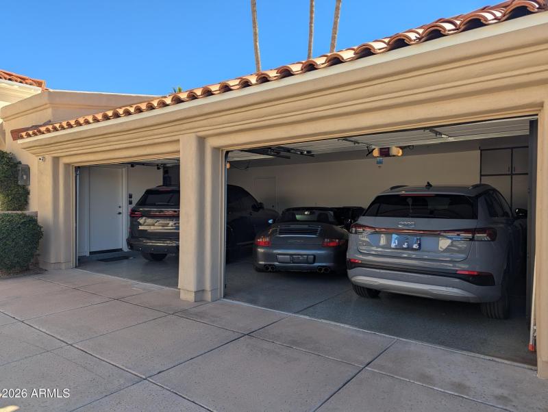 2.75 Car Garage (or 3 medium vehicles)