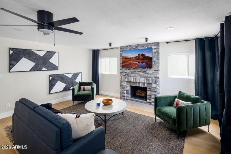 20221221191156065558000000-o