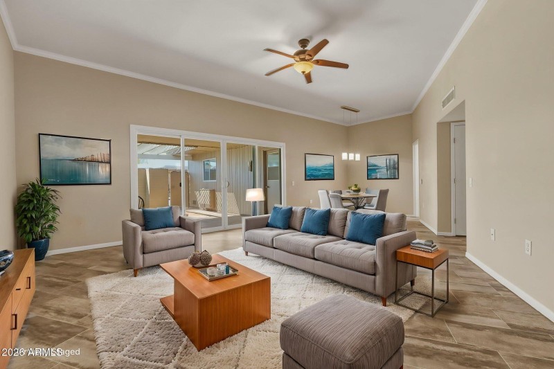 13-web-or-mls-13810 N 111th Ave--2 virtu