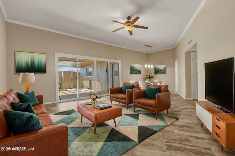 14-web-or-mls-13810 N 111th Ave--2 virtu