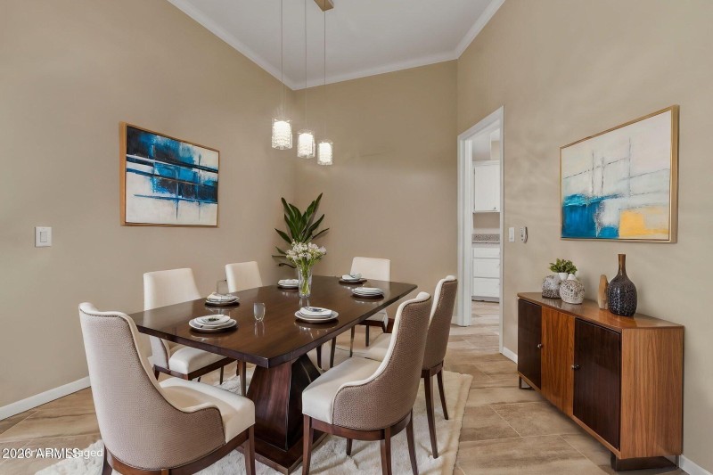 18-web-or-mls-13810 N 111th Ave--3 virtu