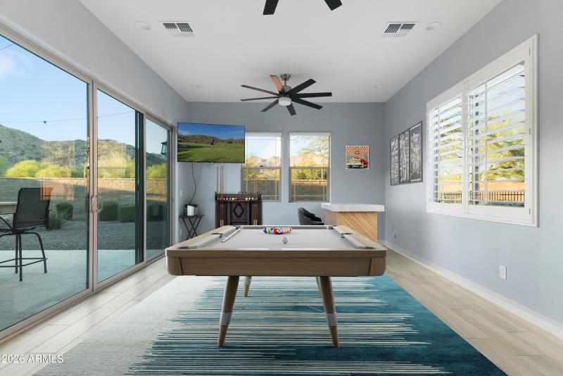 61_20942 w college drive-61