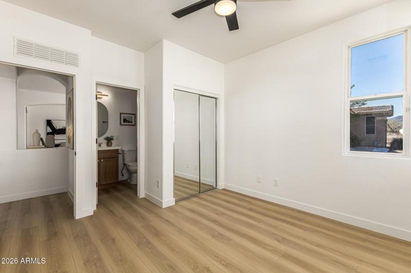 Downstairs En-Suite Bedroom