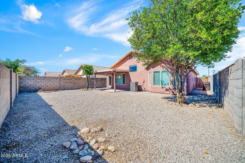 8539 W Paradise Dr-39