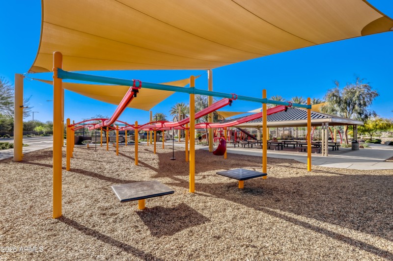 16016 W Creedance Blvd - MLS Sized - 003