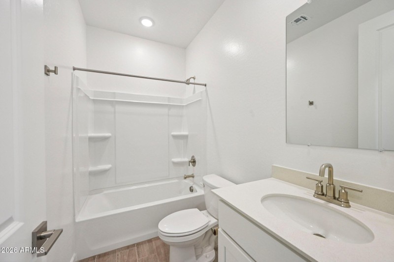 15-web-or-mls-La Senda Dr W-S1103-015