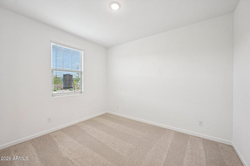 16-web-or-mls-La Senda Dr W-S1103-016