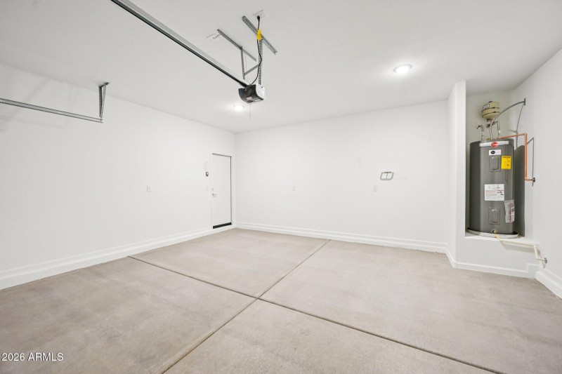 30-web-or-mls-La Senda Dr W-S1103-030