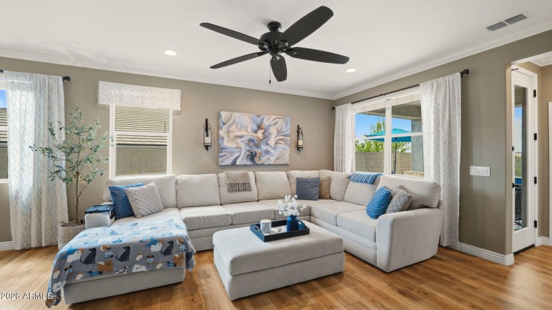 13-web-or-mls-P1497267