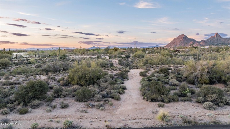 51-9612EVeredaSolanaDr-51