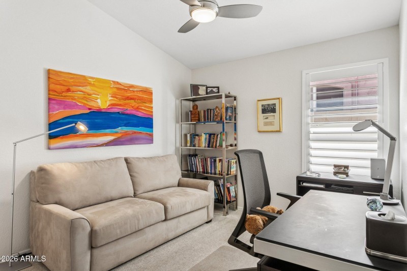 23-web-or-mls-21610-n-44th-pl