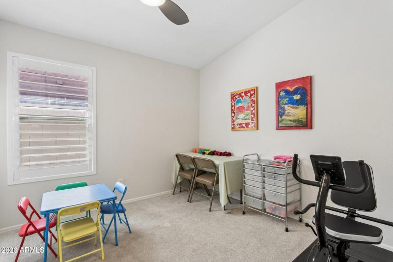 26-web-or-mls-21610-n-44th-pl