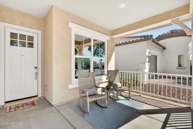 4-web-or-mls-74W Nelson Pl