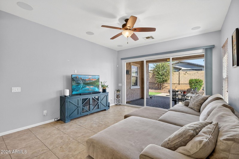 10-web-or-mls-53W Nelson Pl