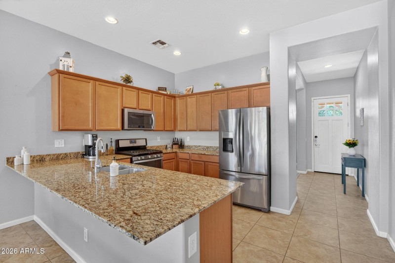 14-web-or-mls-59W Nelson Pl