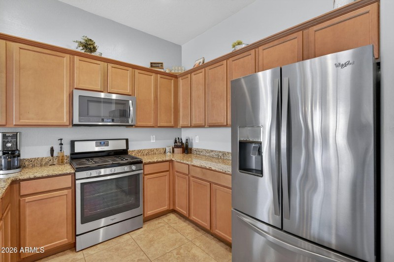 17-web-or-mls-62W Nelson Pl