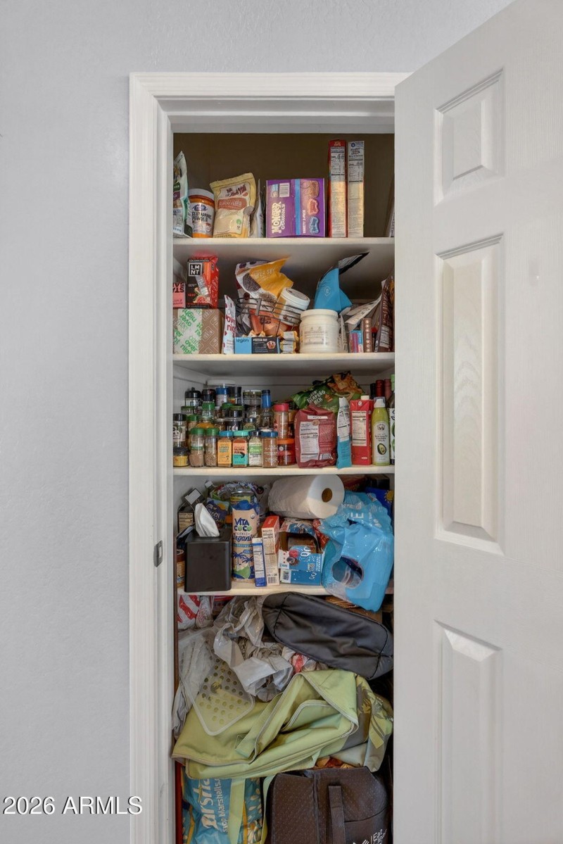 19-web-or-mls-72W Nelson Pl