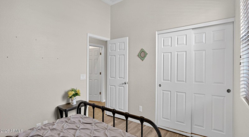 30-web-or-mls-39W Nelson Pl