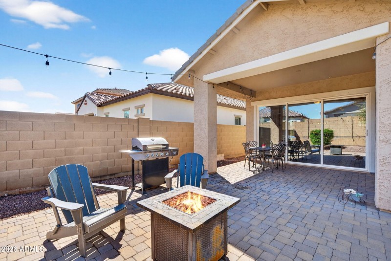 39-web-or-mls-70W Nelson Pl