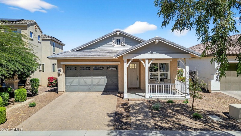 41-web-or-mls-01W Nelson Pl