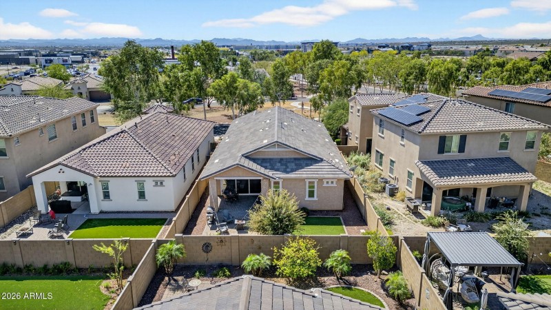 51-web-or-mls-18W Nelson Pl