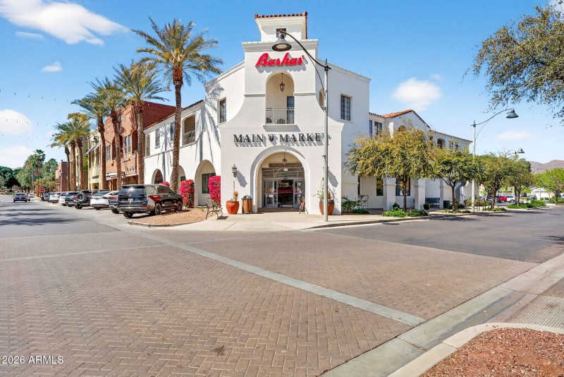 61-web-or-mls-83W Nelson Pl