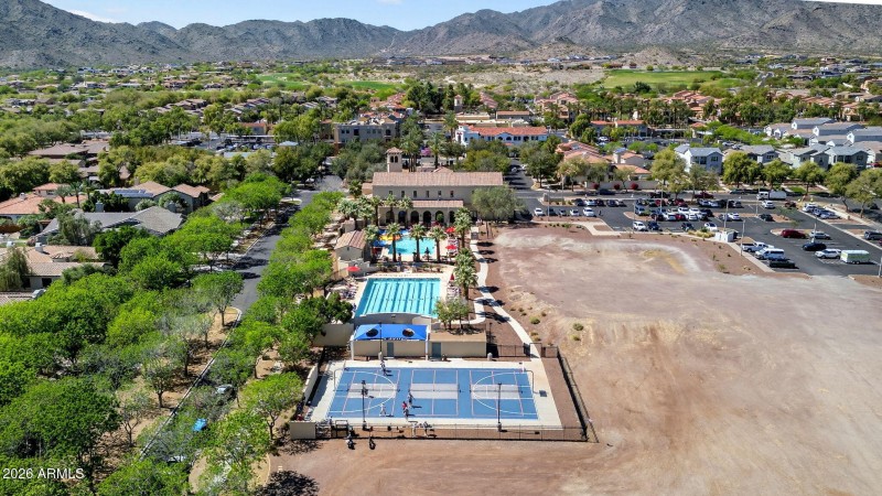 71-web-or-mls-25W Nelson Pl