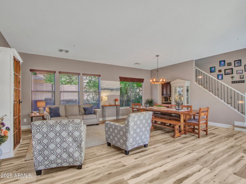 05-Living-&-Dining-(1)