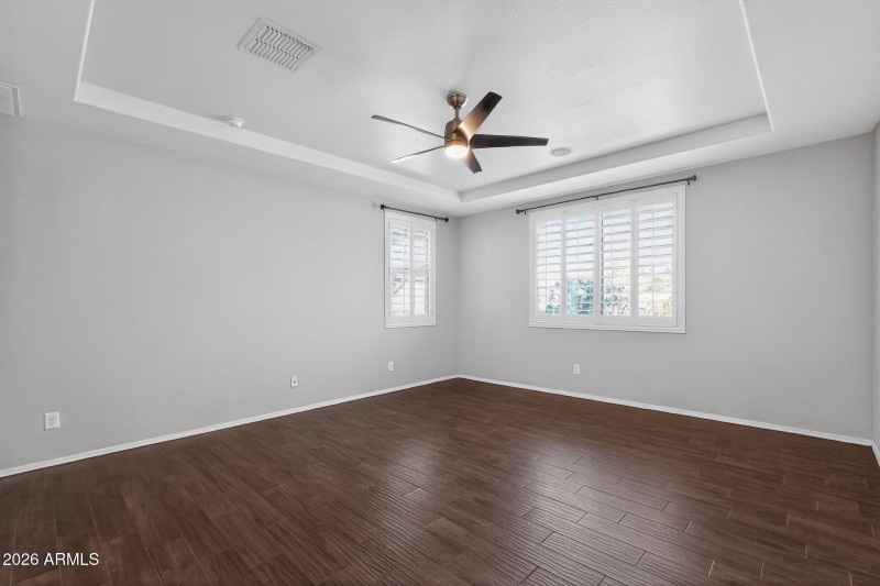 15_2138_W_Ian_Dr_Phoenix_AZ_85041_USA-Li