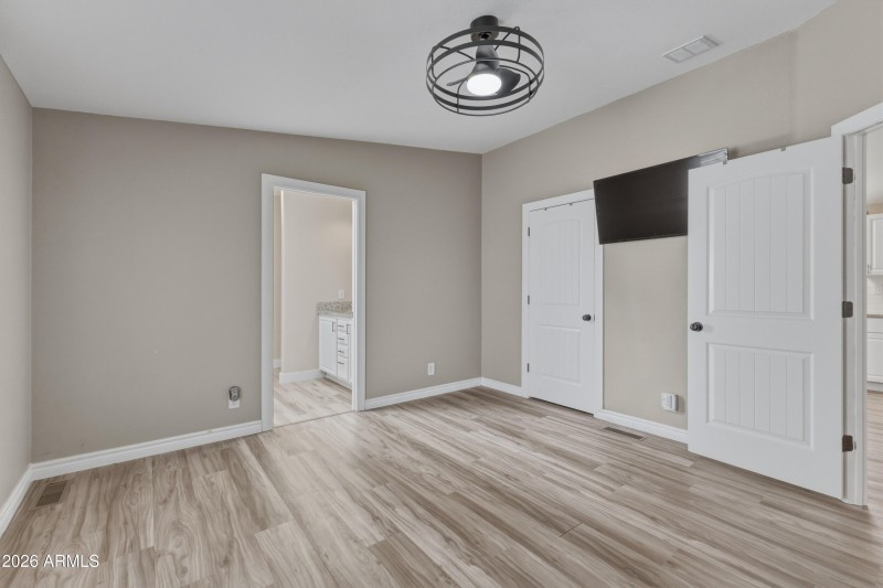 2000 S Apache Blvd #371-19