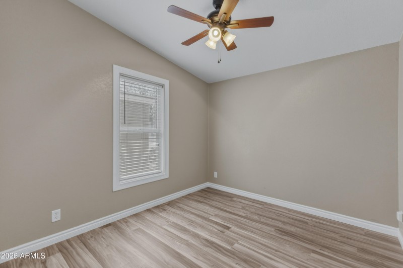 2000 S Apache Blvd #371-27