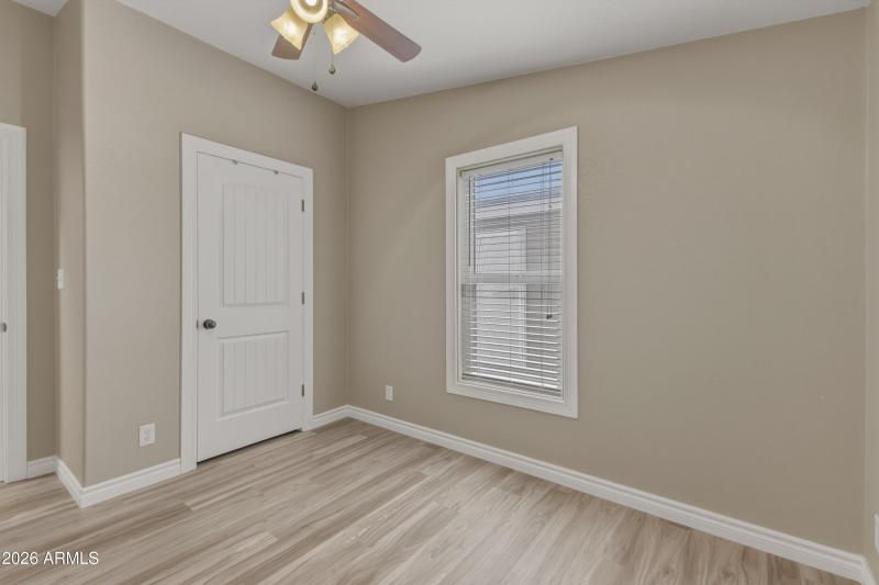 2000 S Apache Blvd #371-28