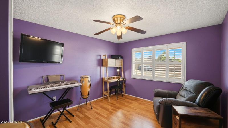 Guest Bedroom/Den/Office