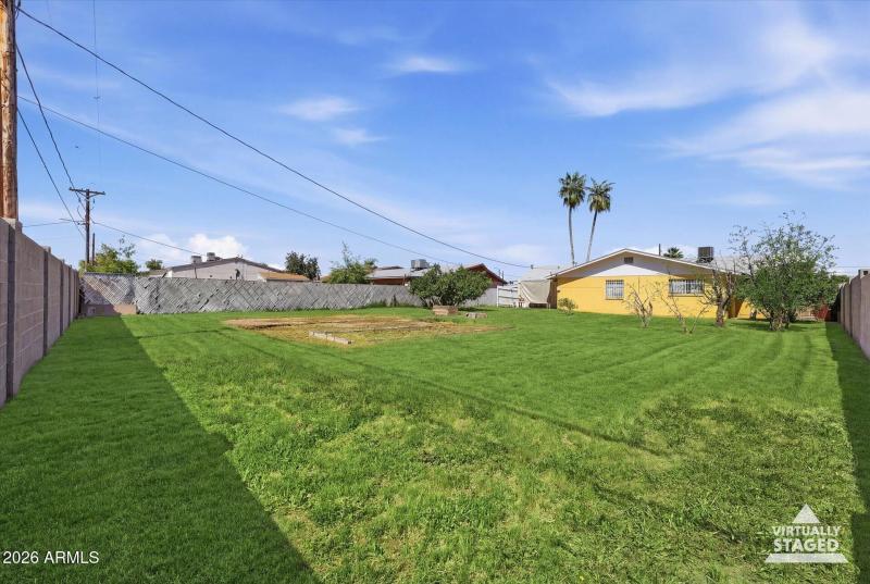 32-Rear Exterior (grass replacement)