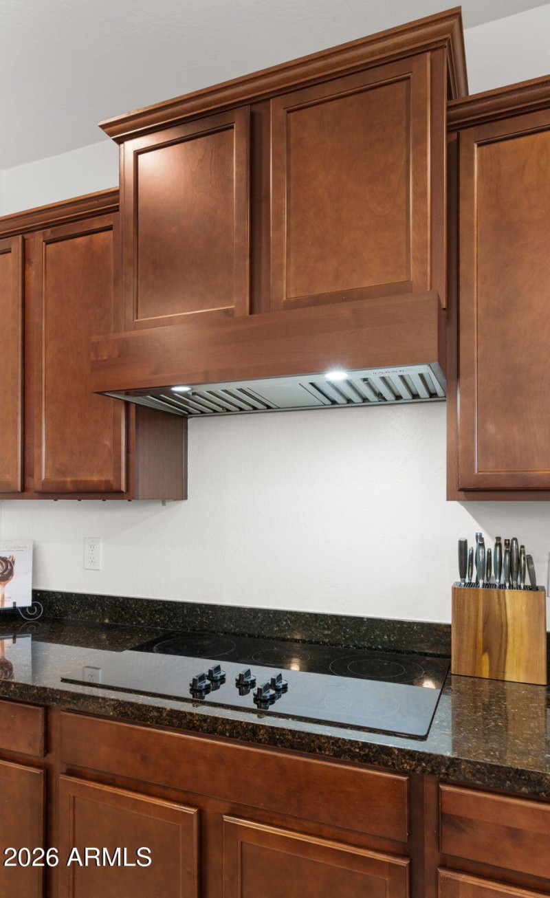 14-web-or-mls-Kitchen7