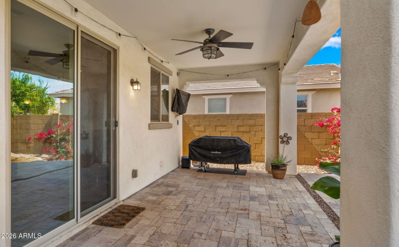 36-web-or-mls-Backyard1