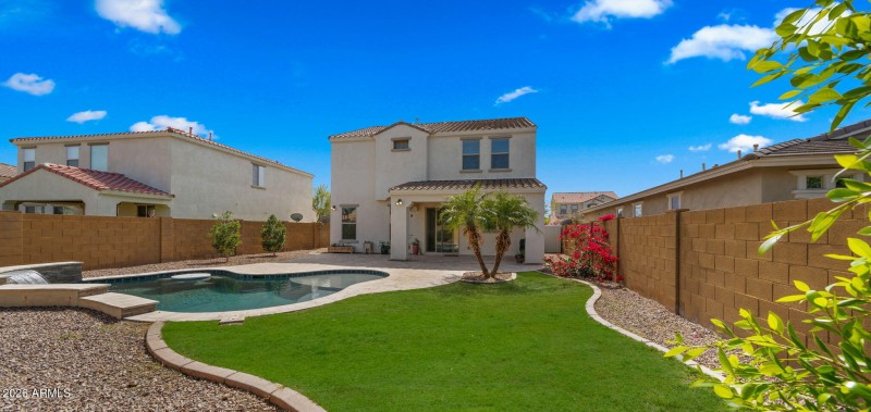 42-web-or-mls-Backyard4