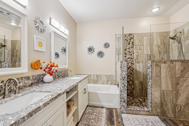 35-web-or-mls-N 148th Dr-S1203-035