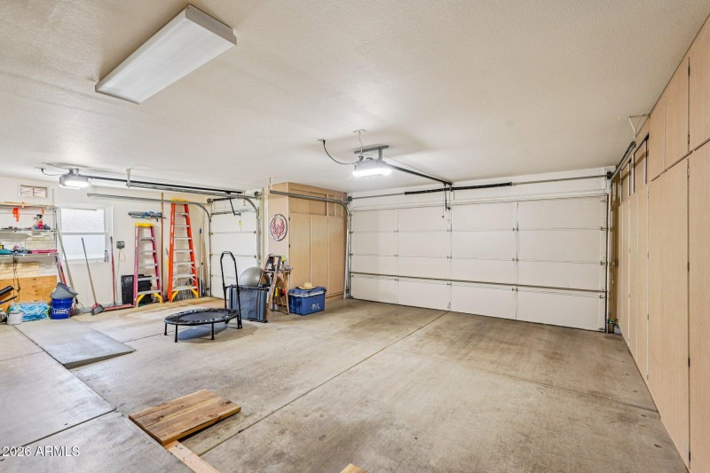 38-web-or-mls-N 148th Dr-S1203-038